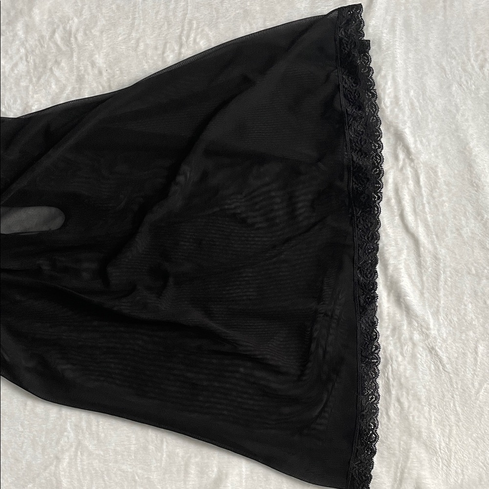 Marilyn Monroe Intimates Black Lace Halter Lingerie - Picture 5 of 16